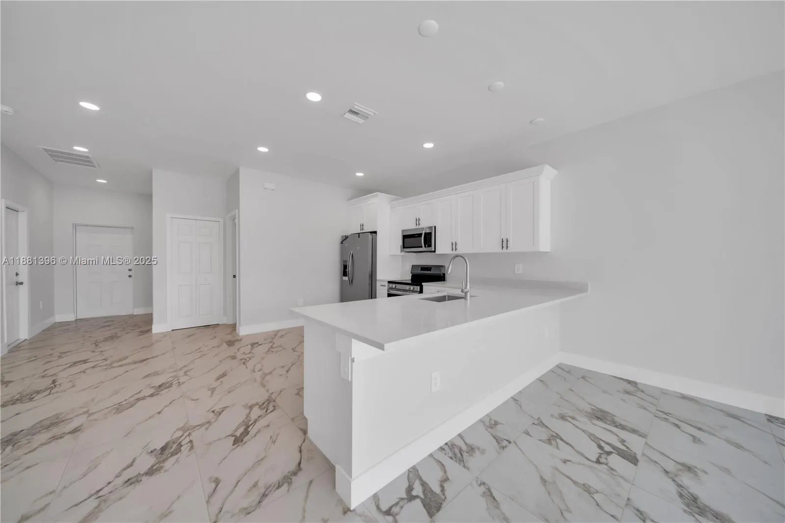 350-352 Pullman ST