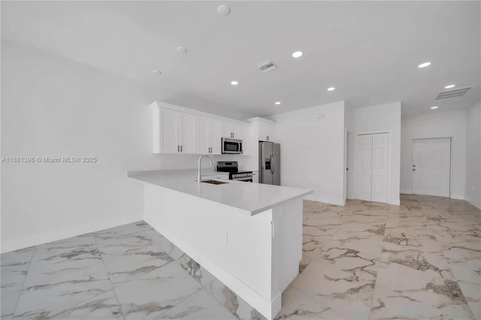 350-352 Pullman ST