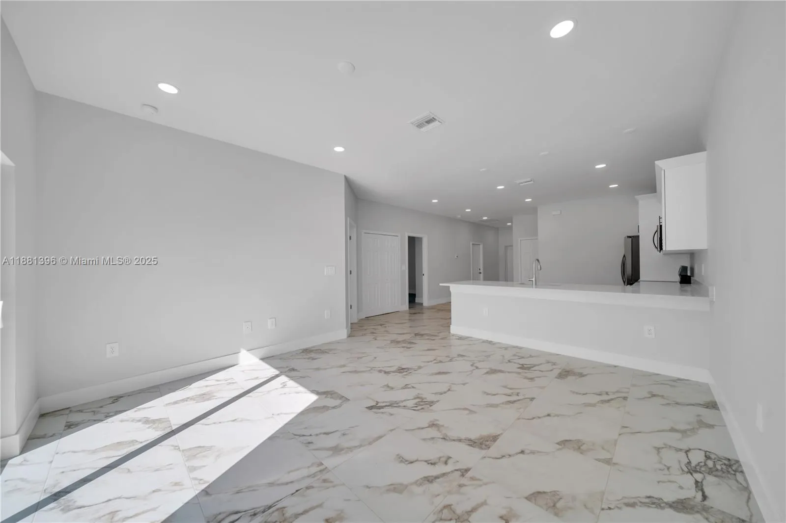 350-352 Pullman ST