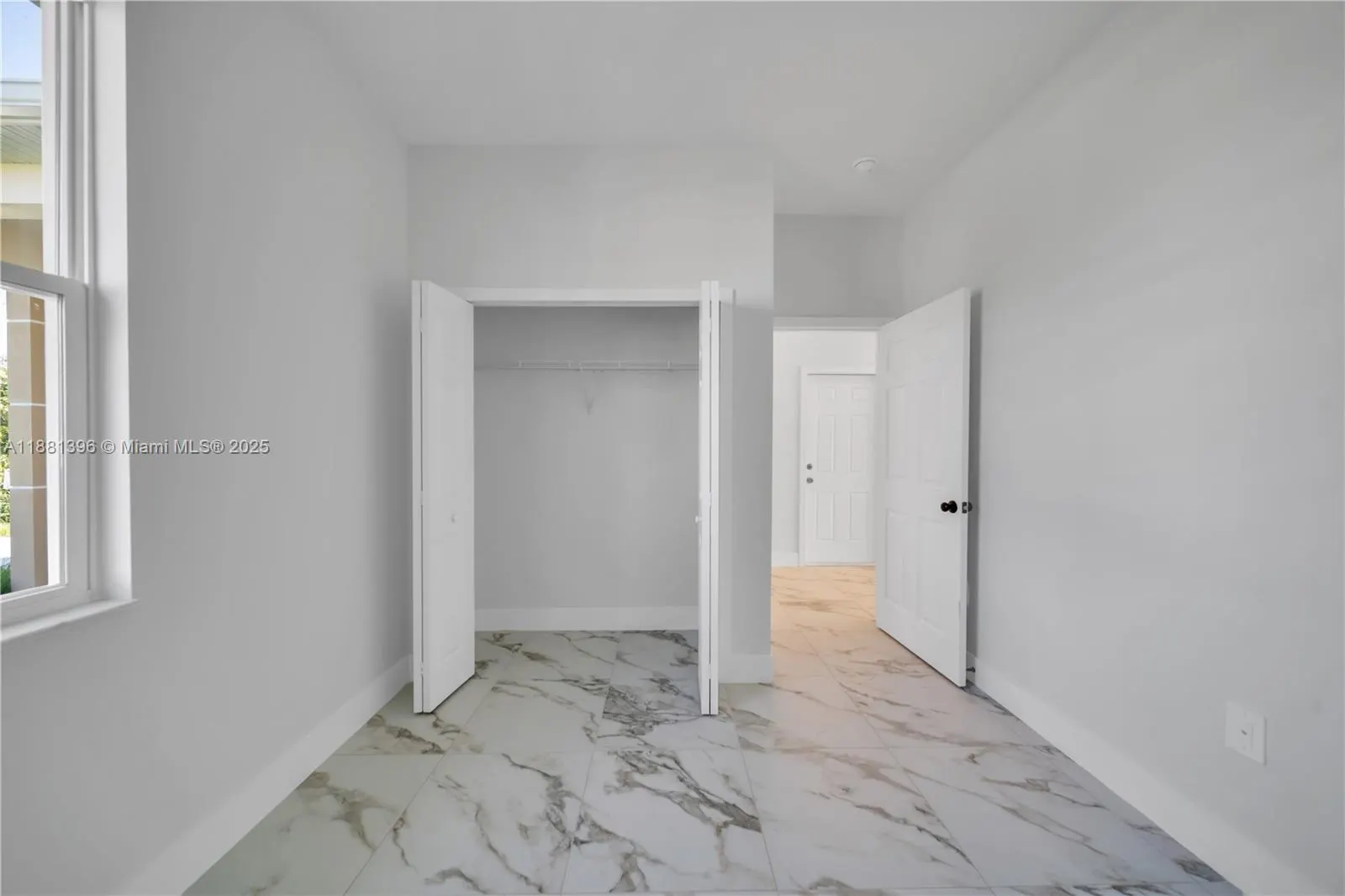 350-352 Pullman ST