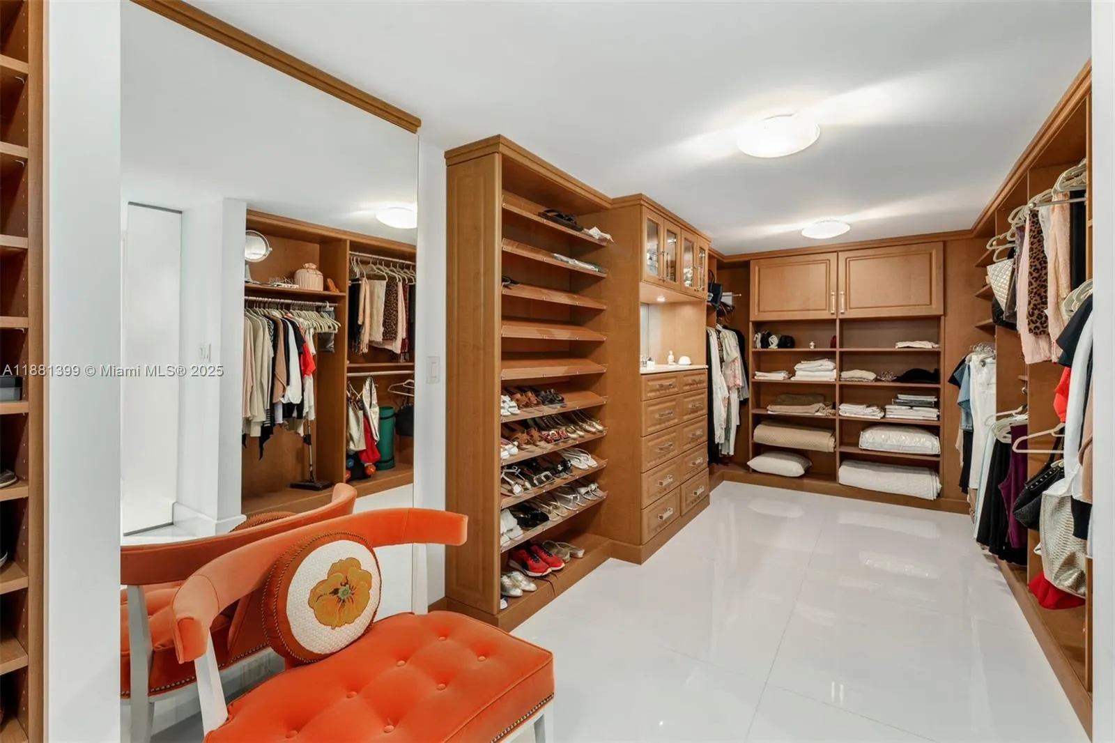 10155 Collins Ave, #1401