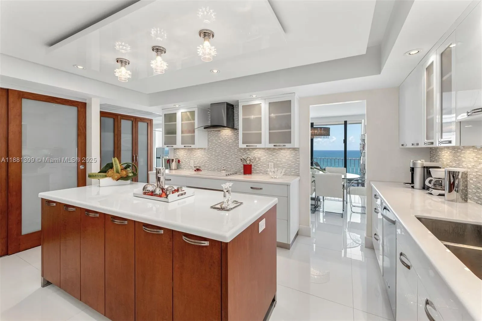 10155 Collins Ave, #1401