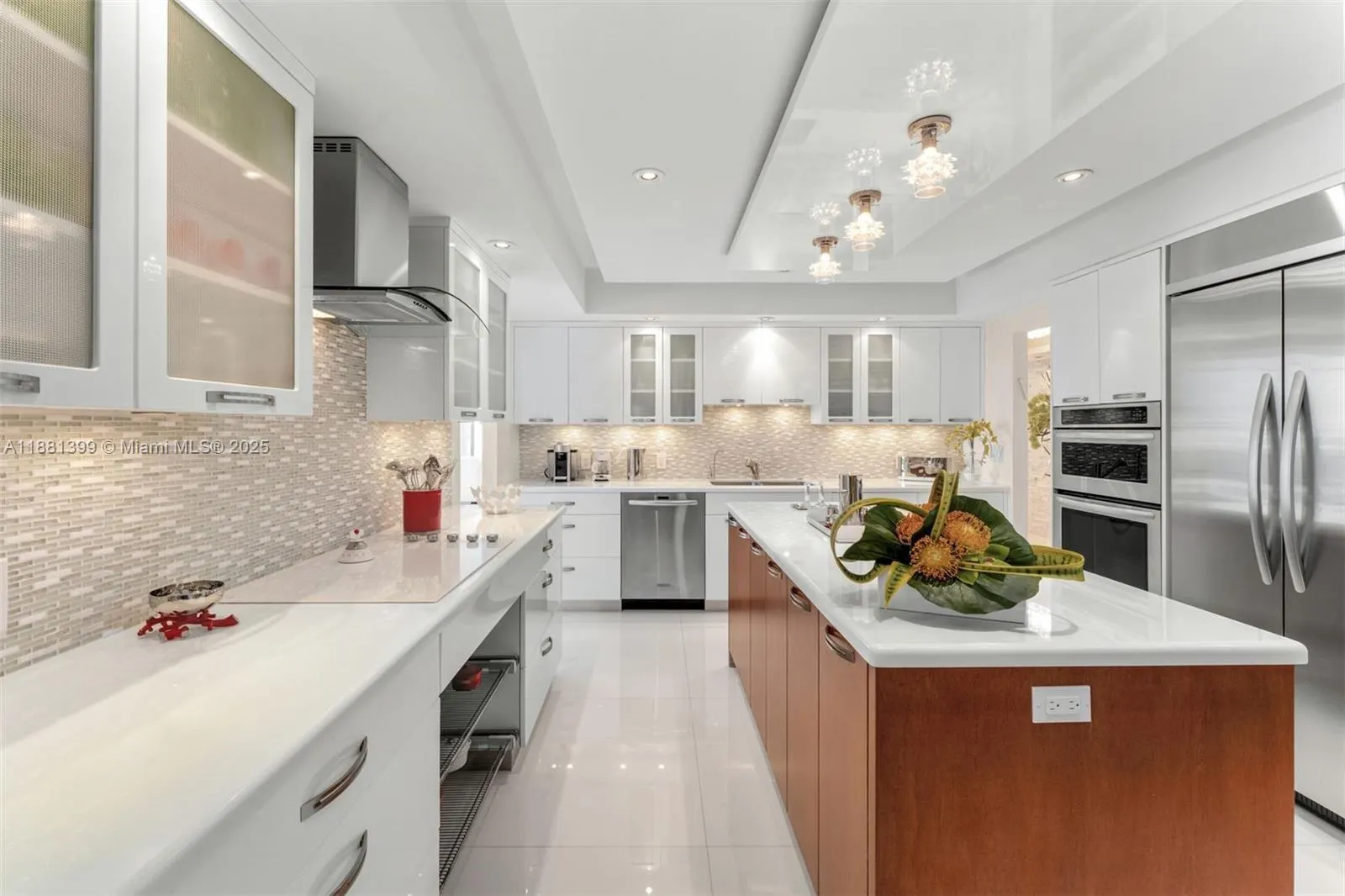 10155 Collins Ave, #1401