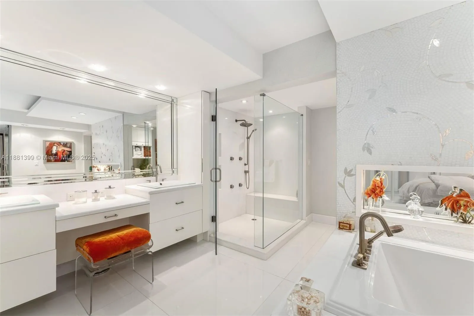 10155 Collins Ave, #1401