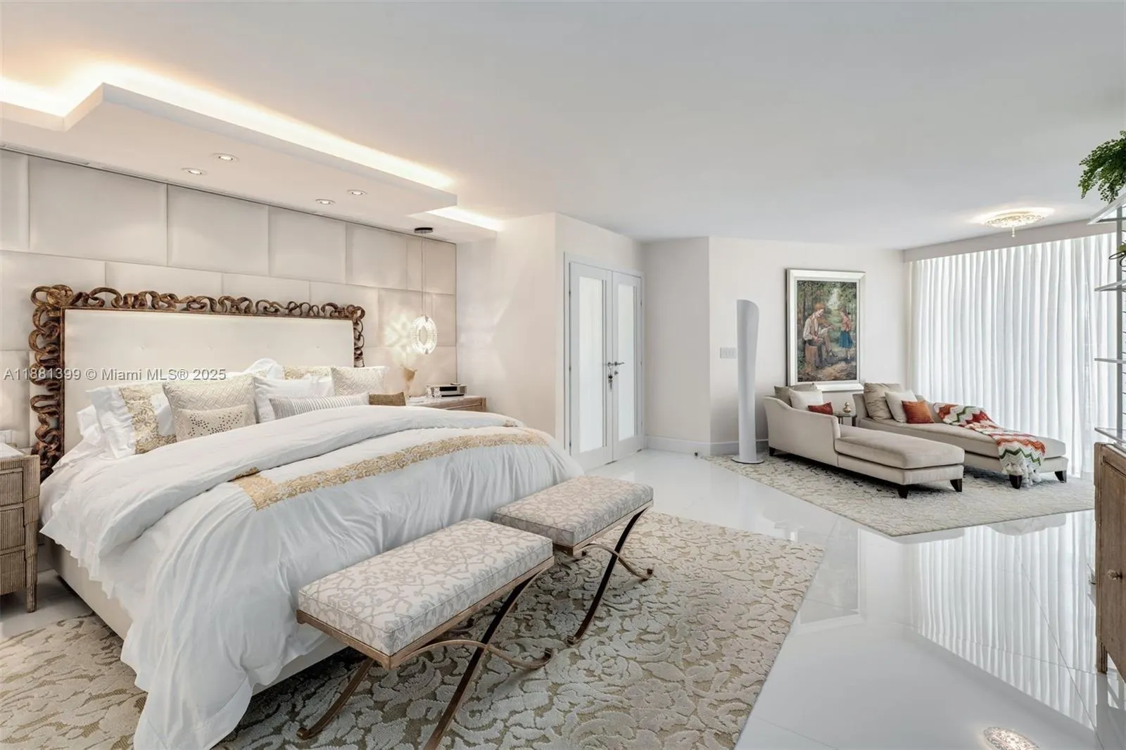 10155 Collins Ave, #1401