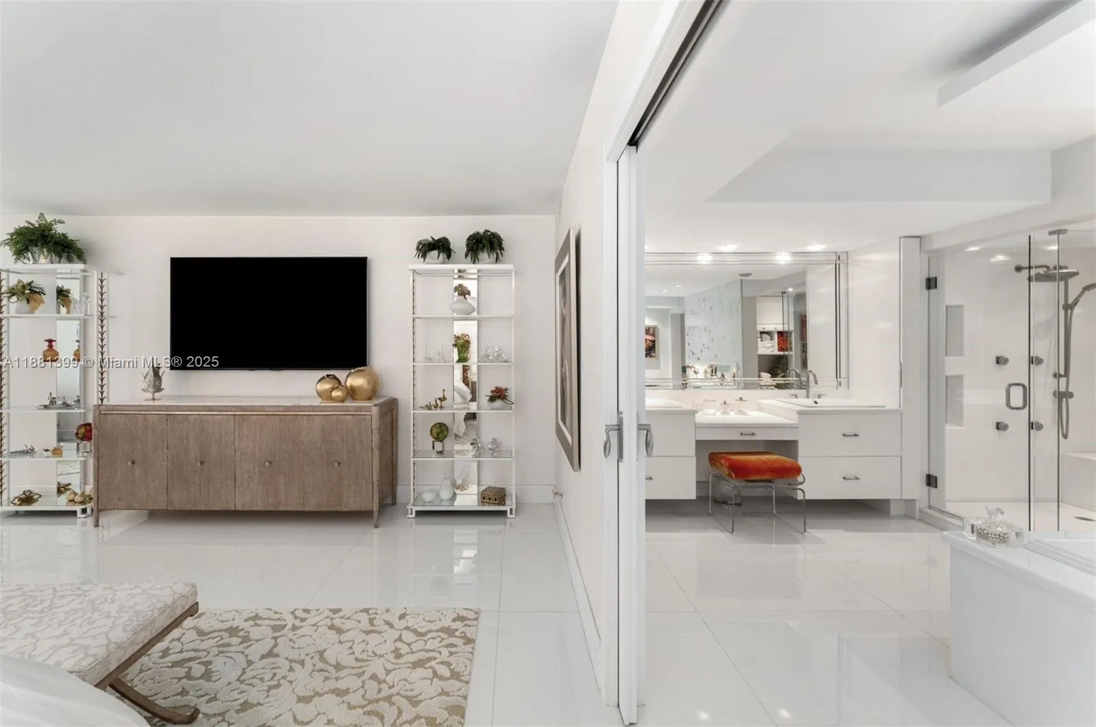 10155 Collins Ave, #1401