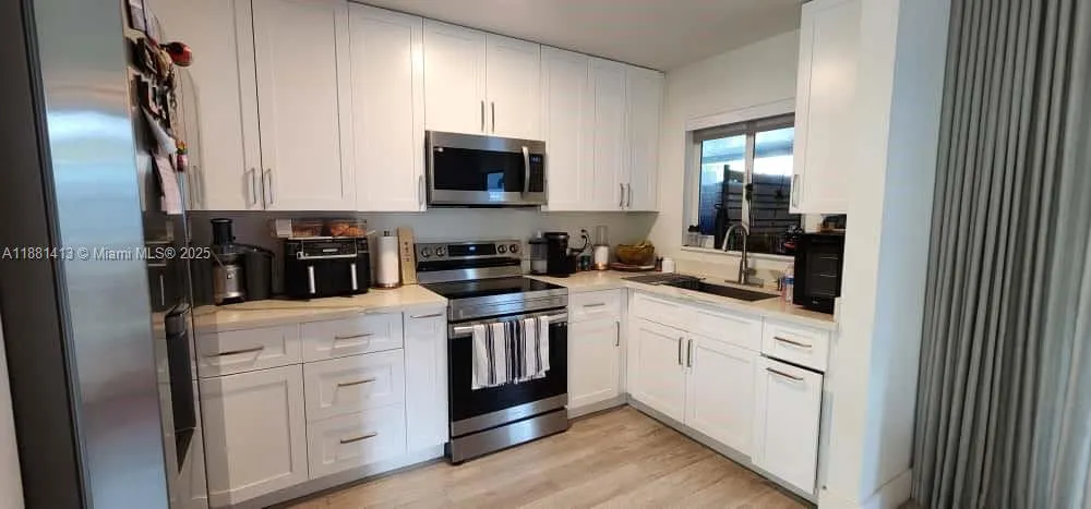 1828 NW 4th St, #1828