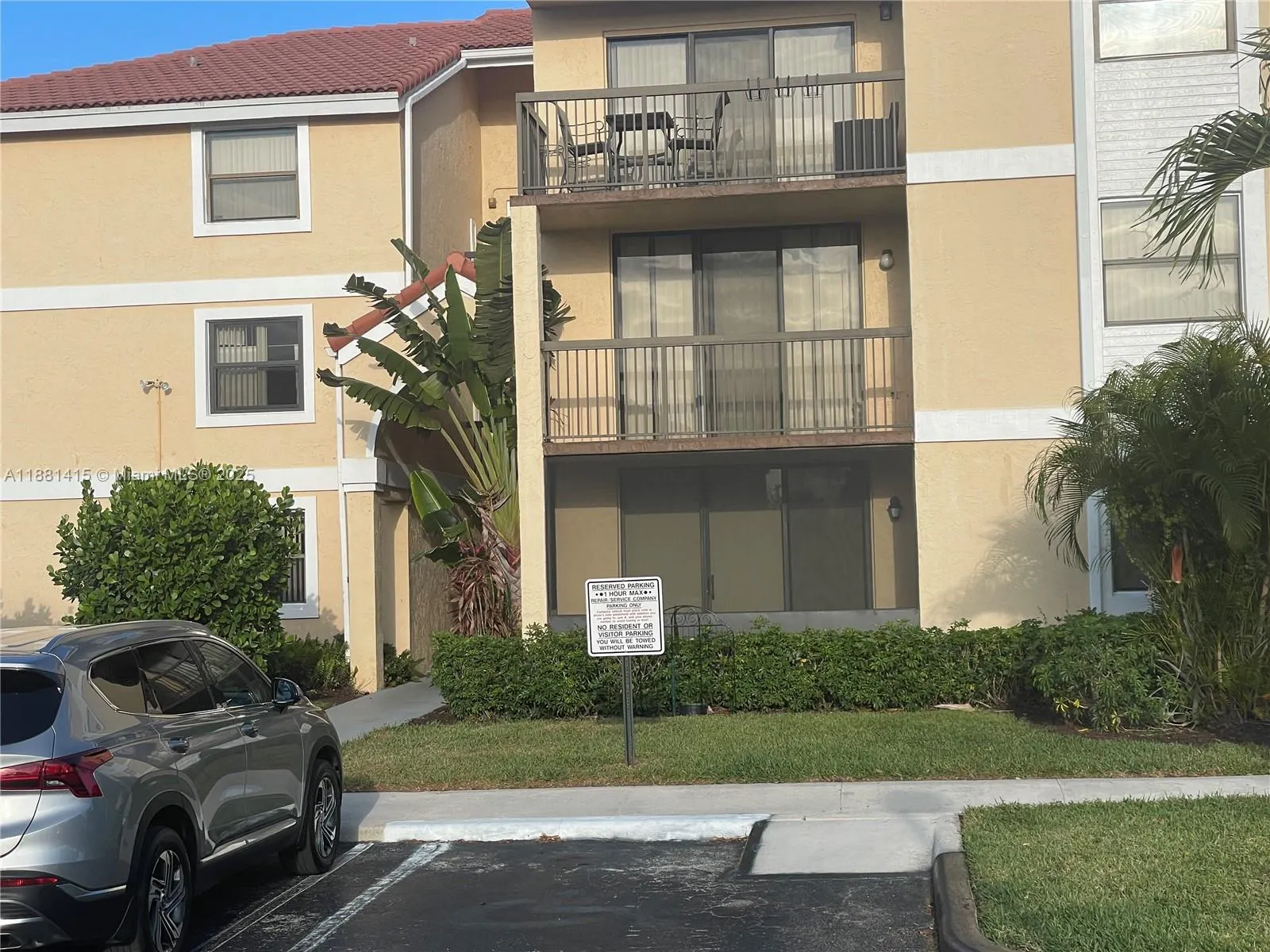 5661 Riverside Dr, #101B7