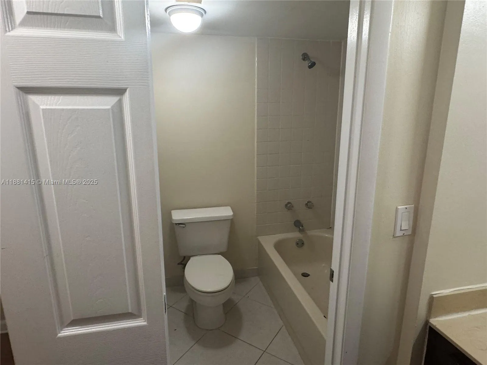 5661 Riverside Dr, #101B7