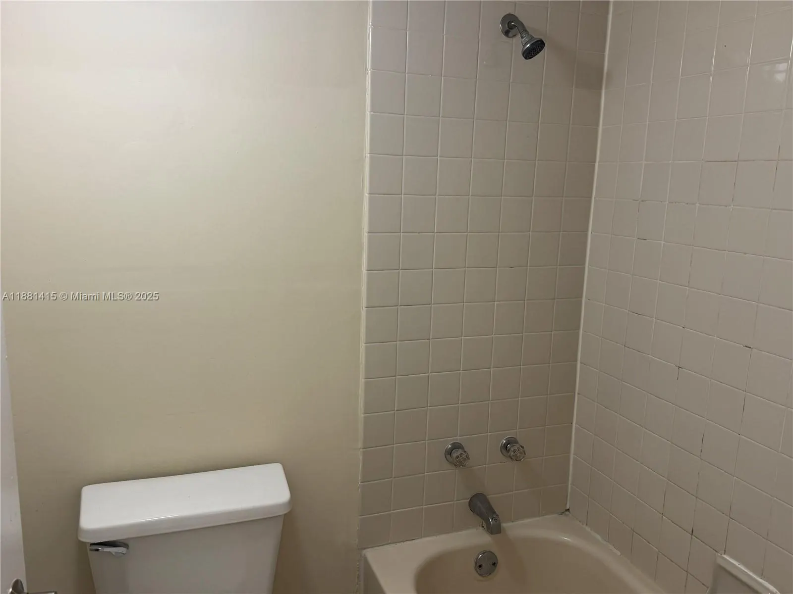5661 Riverside Dr, #101B7