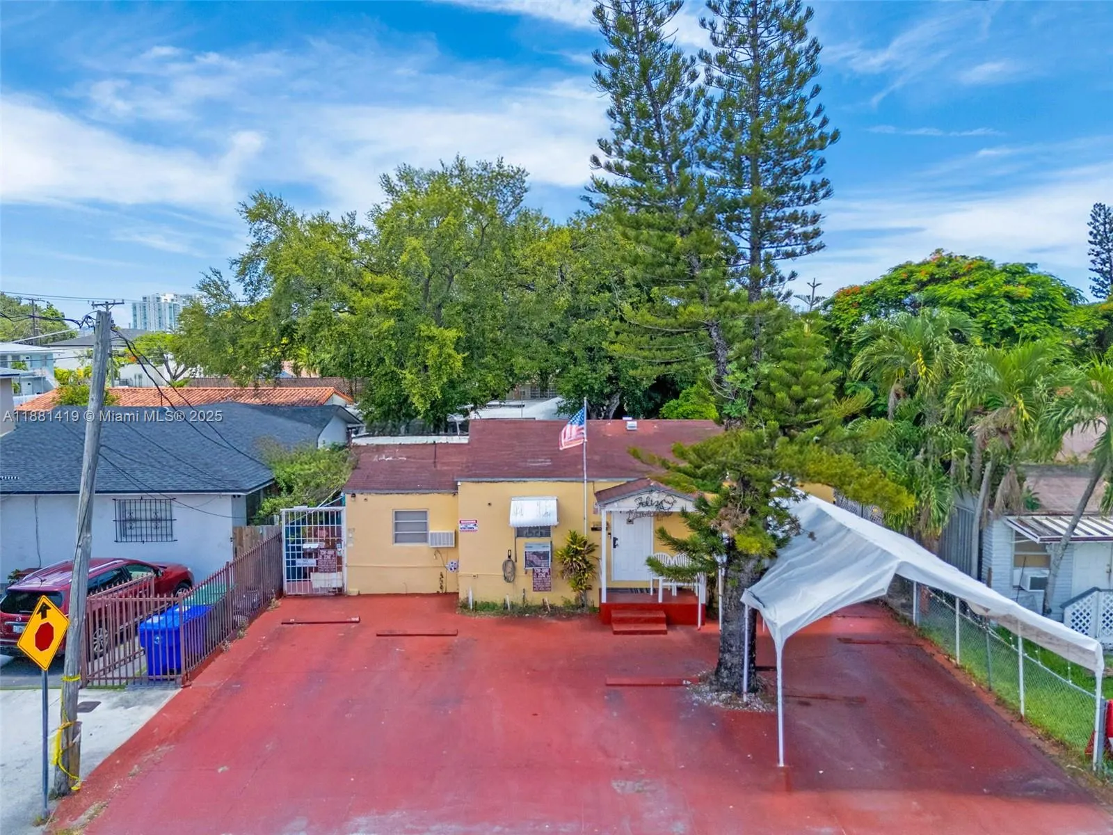 811 SW 24th ct