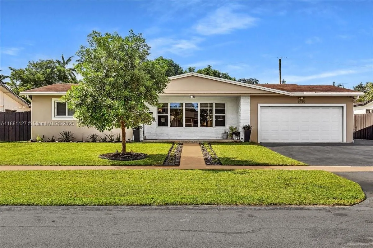 5250 SW 4th Ct