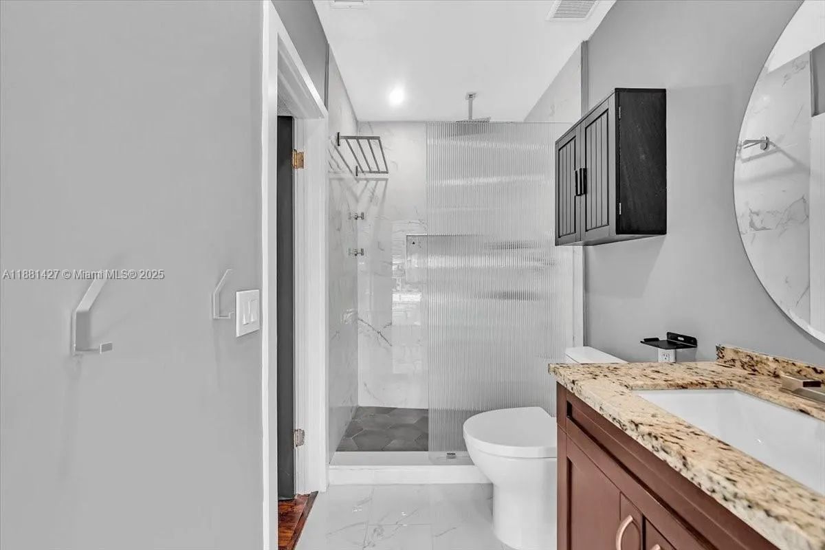5250 SW 4th Ct