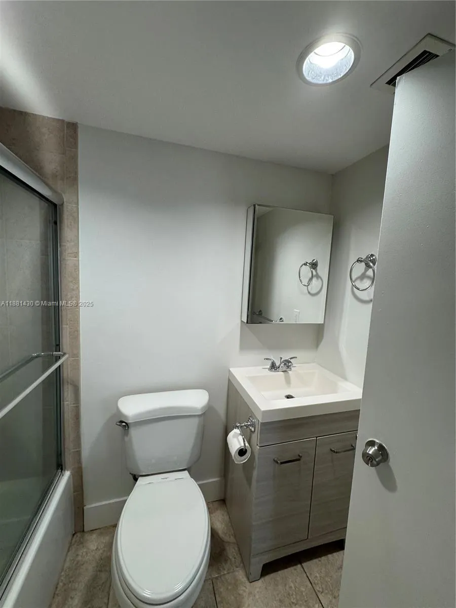 2801 Florida Ave, #440