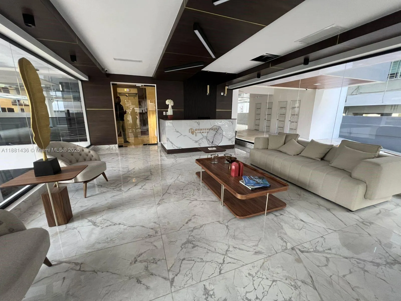 58 Calle Leonardo Davinci, #4C