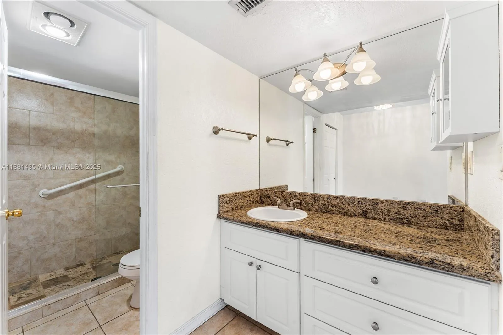 10852 N Kendall Dr, #203