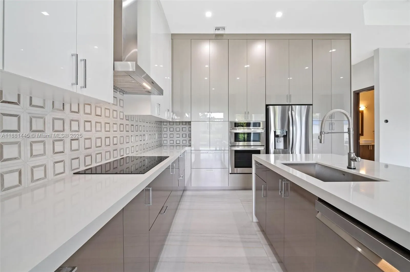2400 SW 112th Ave