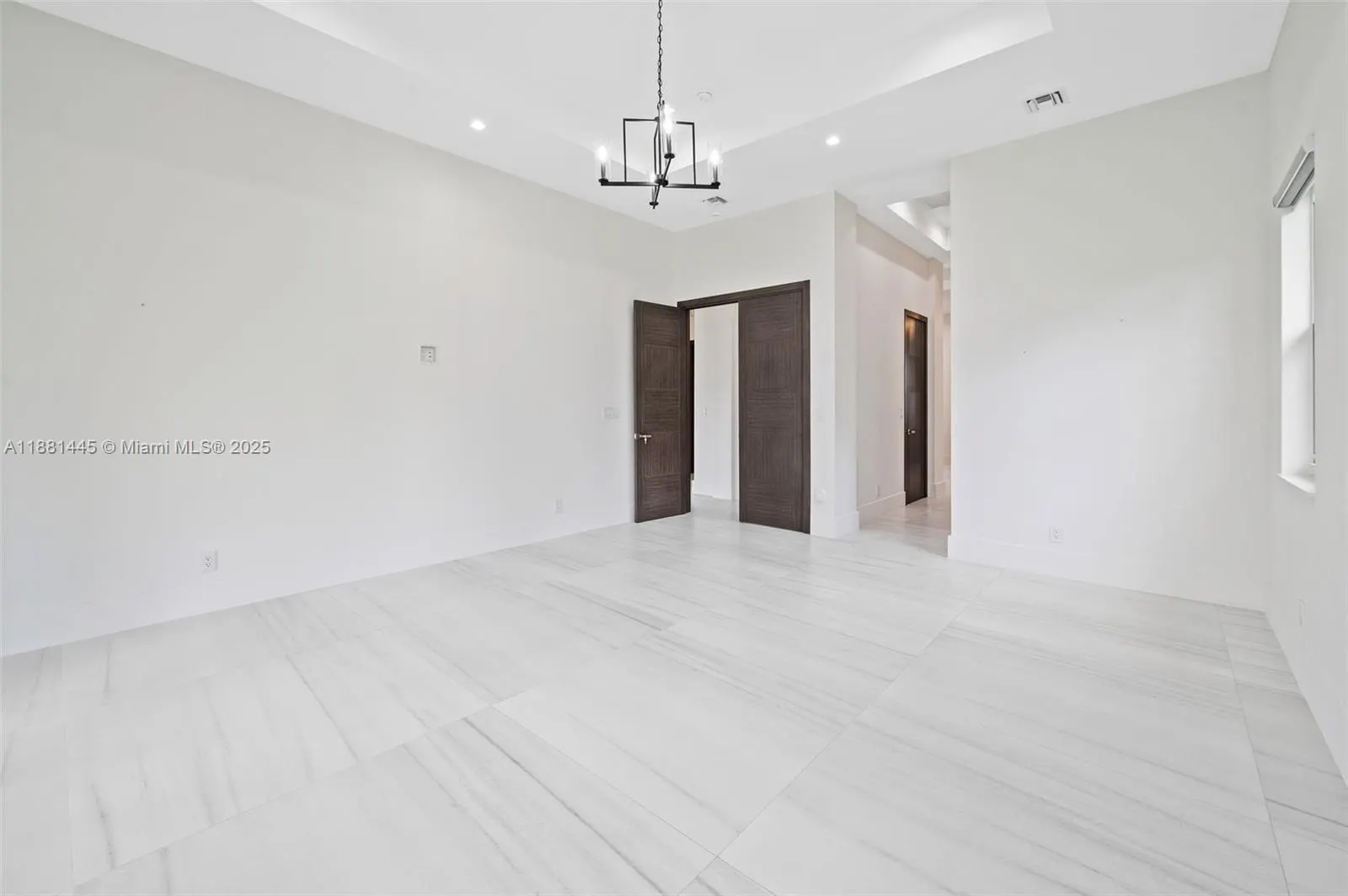2400 SW 112th Ave