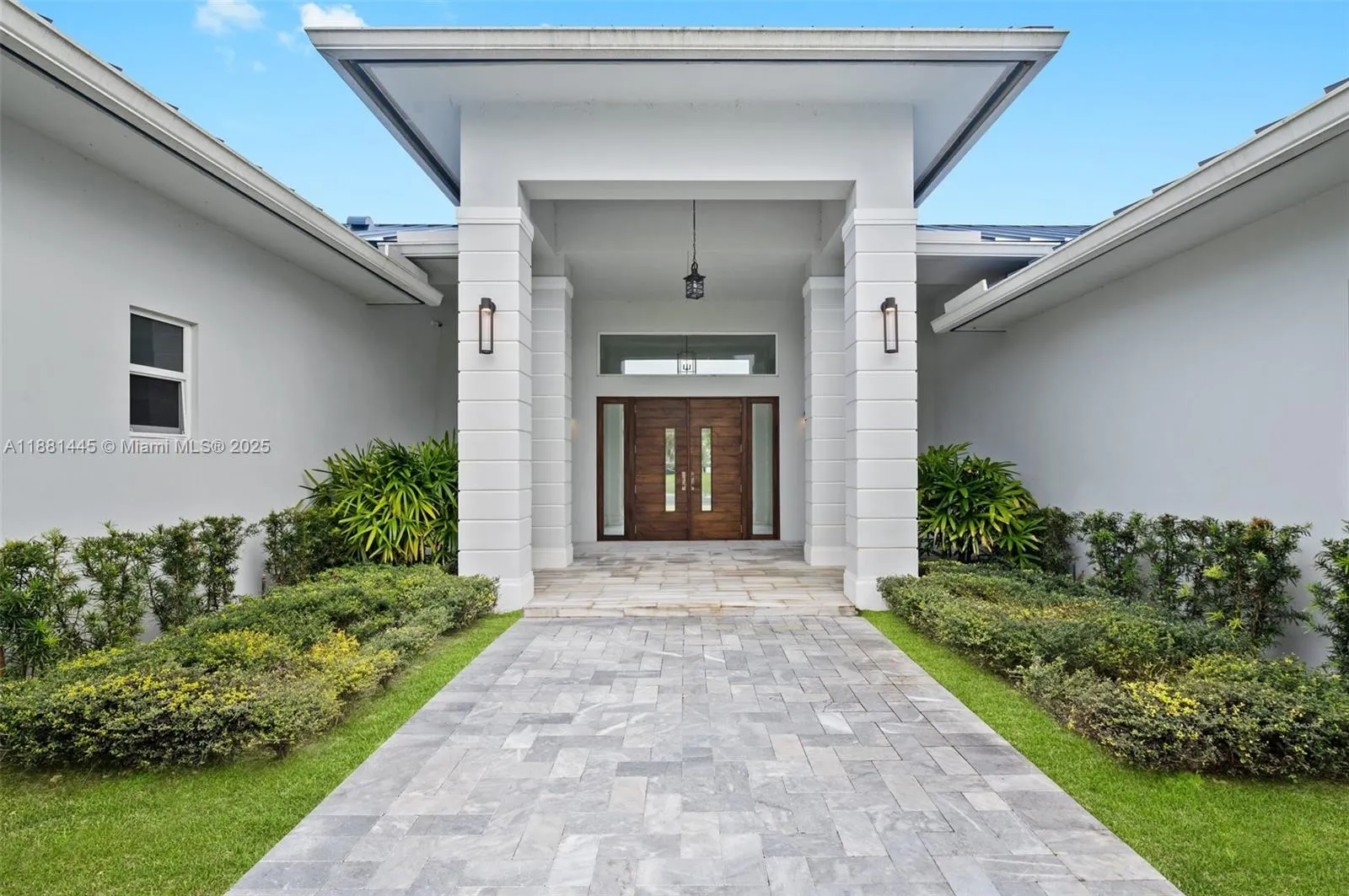 2400 SW 112th Ave