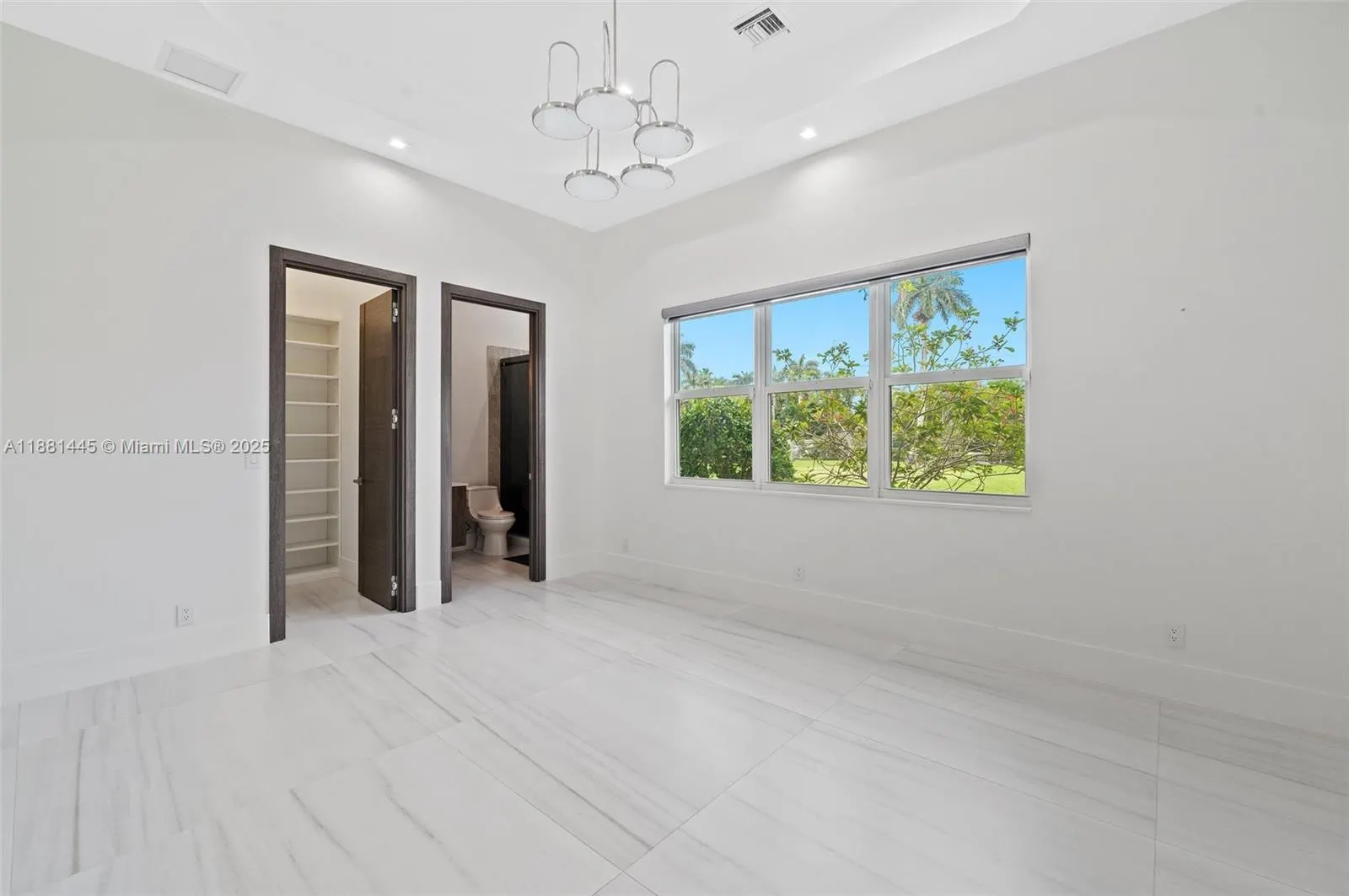 2400 SW 112th Ave