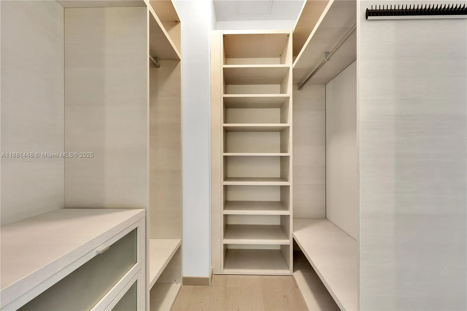 68 SE 6th St, #4110