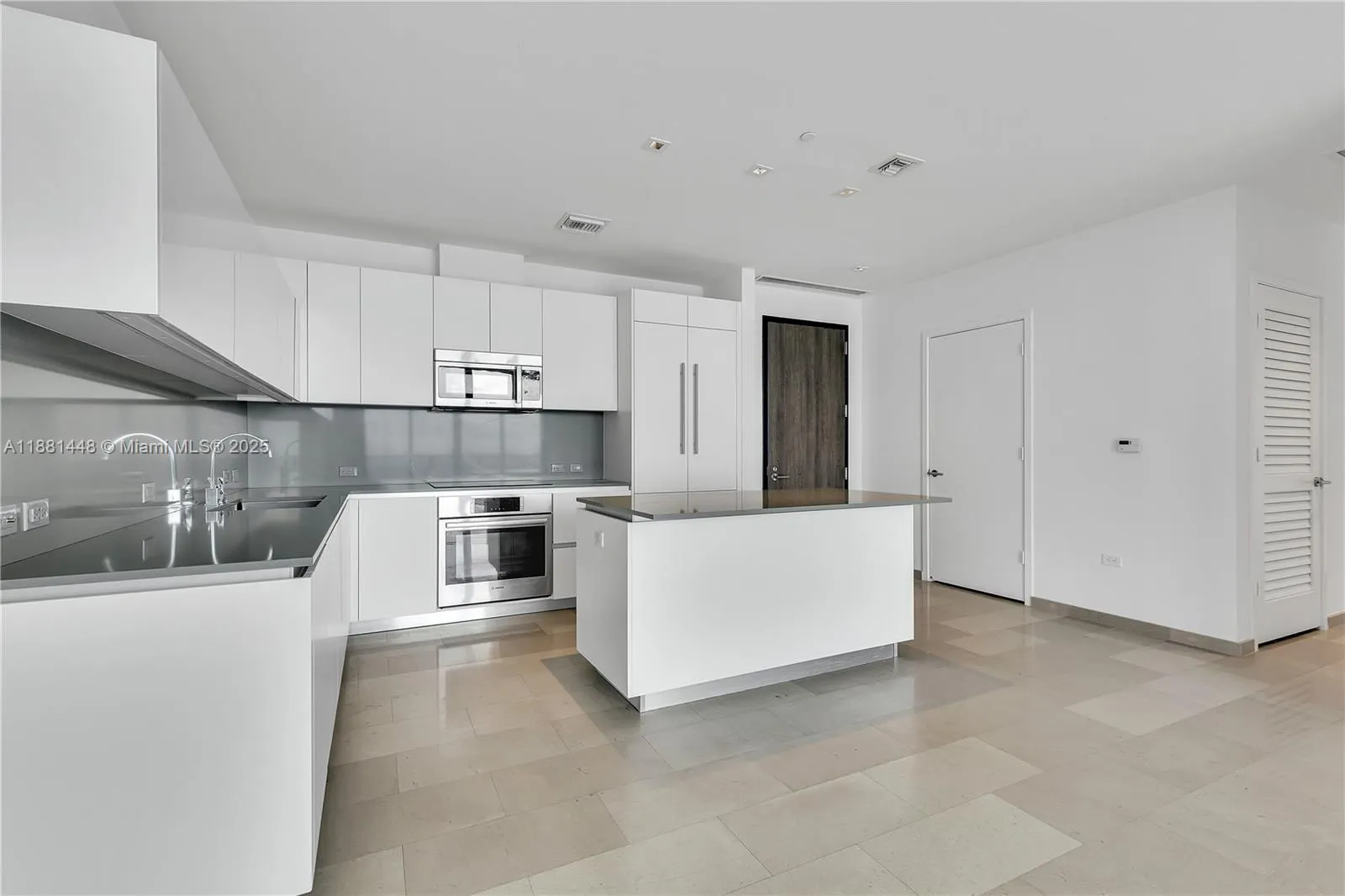 68 SE 6th St, #4110