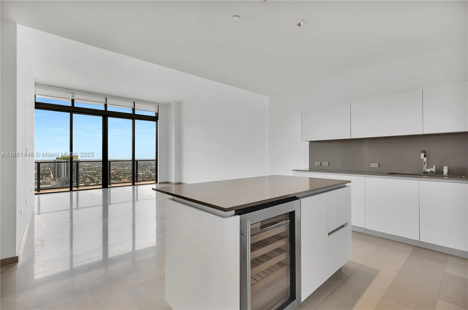 68 SE 6th St, #4110