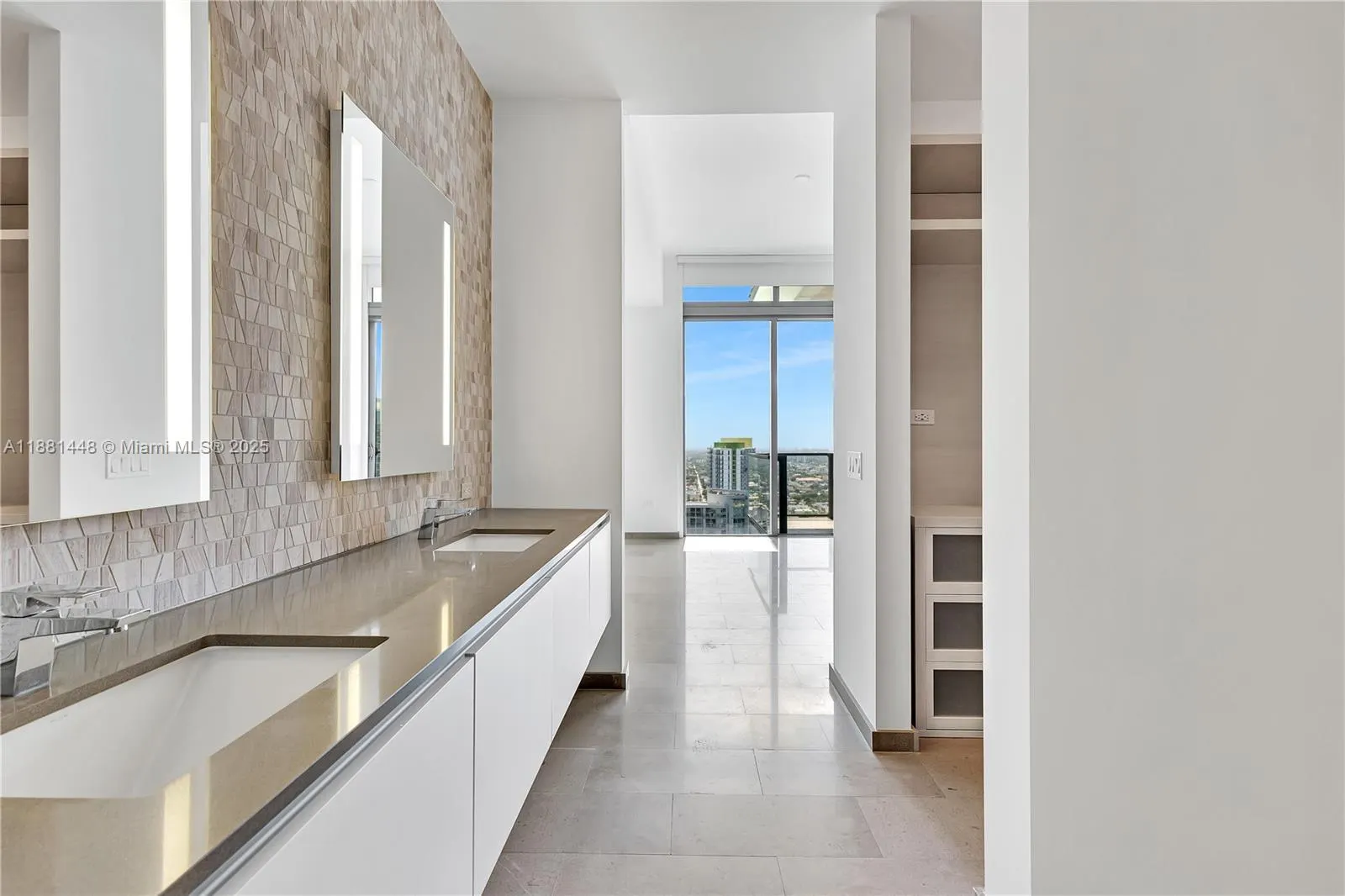 68 SE 6th St, #4110
