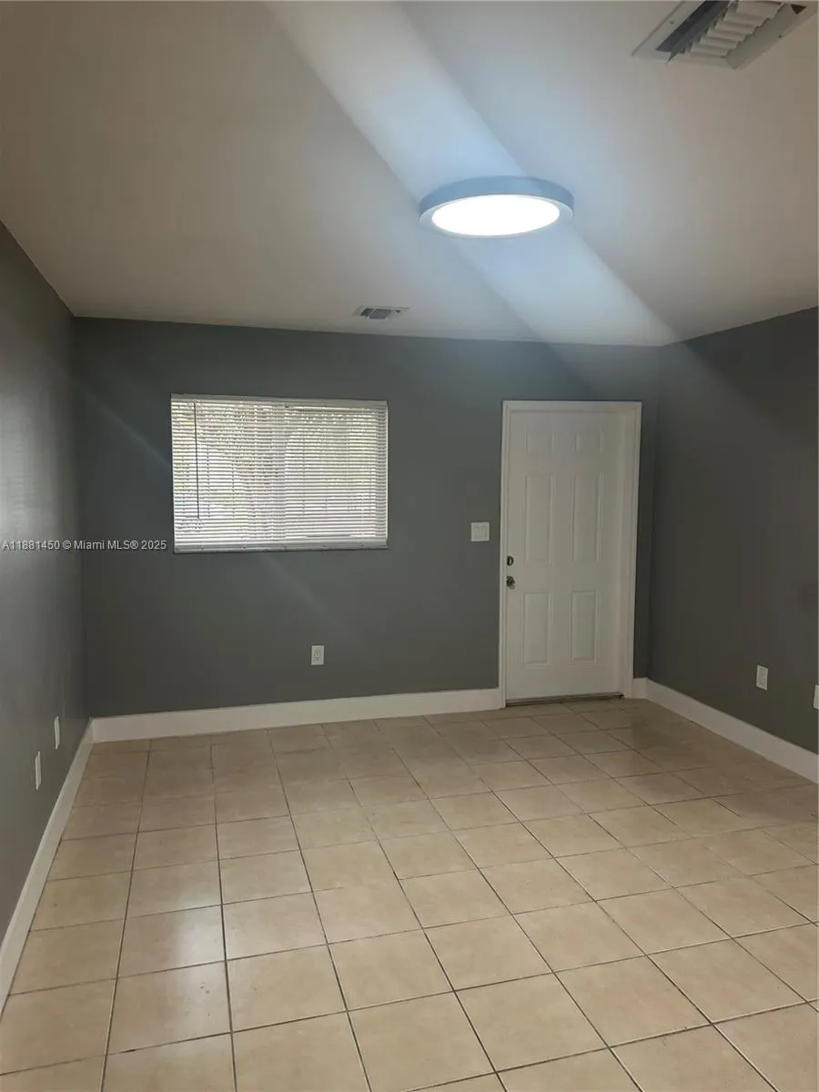 13920 NE 2nd Ave, #3A