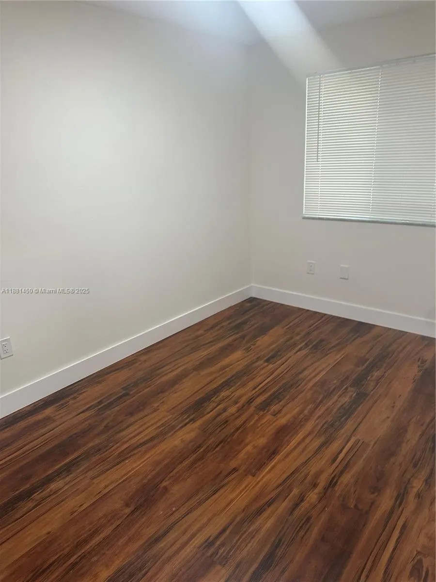 13920 NE 2nd Ave, #3A