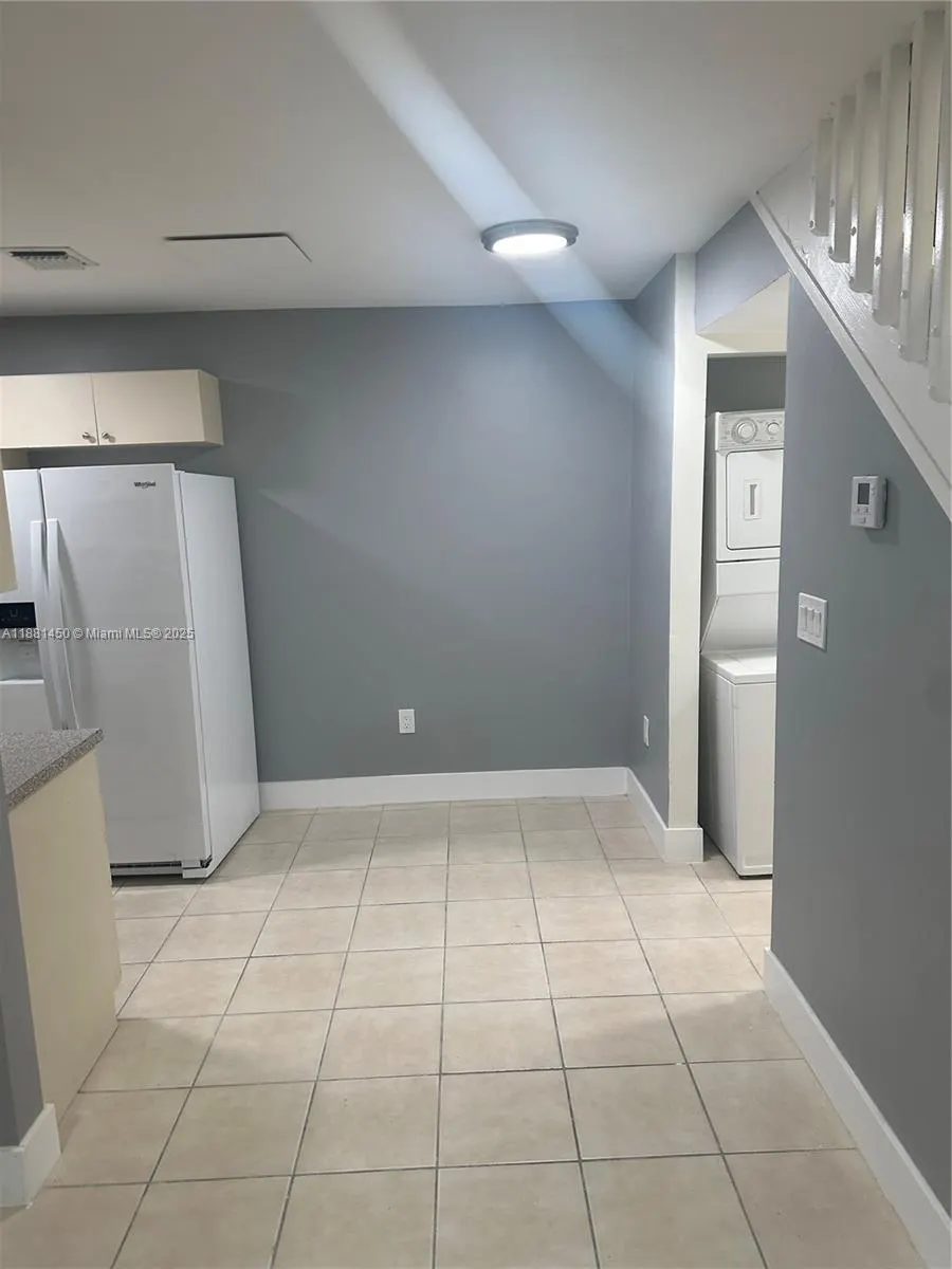 13920 NE 2nd Ave, #3A