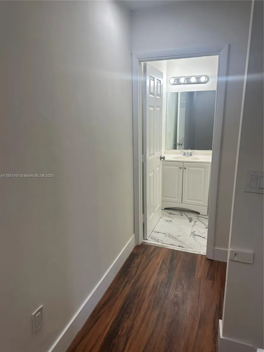 13920 NE 2nd Ave, #3A