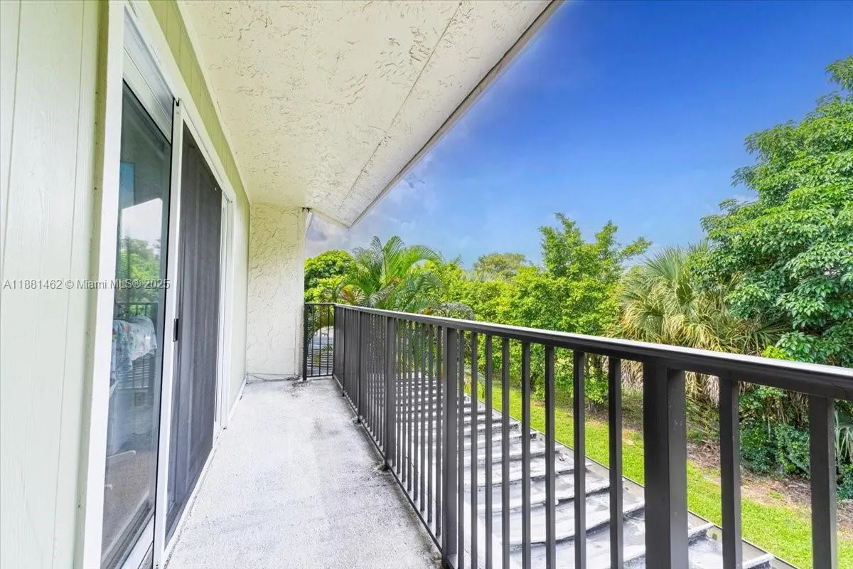 8105 Lagos De Campo Blvd, #J-2