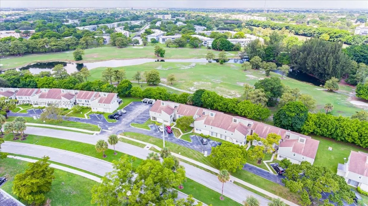 8105 Lagos De Campo Blvd, #J-2