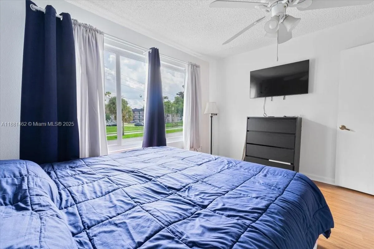 8105 Lagos De Campo Blvd, #J-2