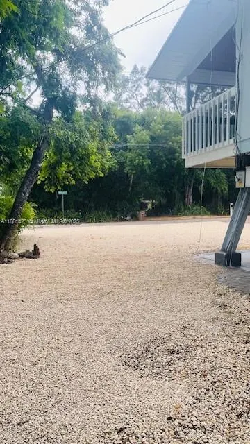 141 Gumbo Limbo Dr