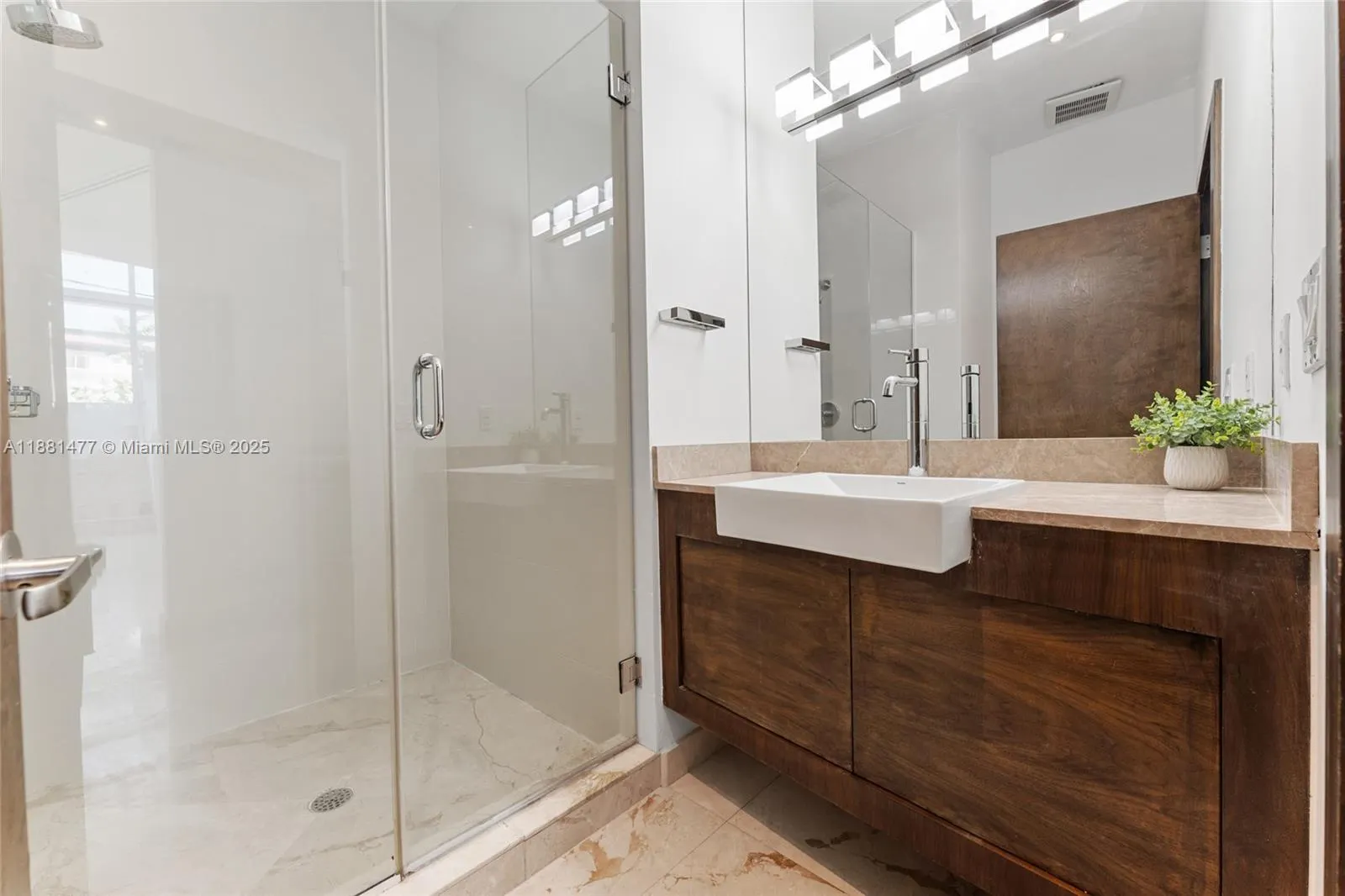 544 Fernwood Rd, #544