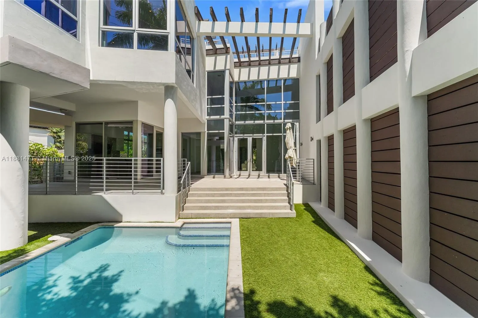 544 Fernwood Rd, #544