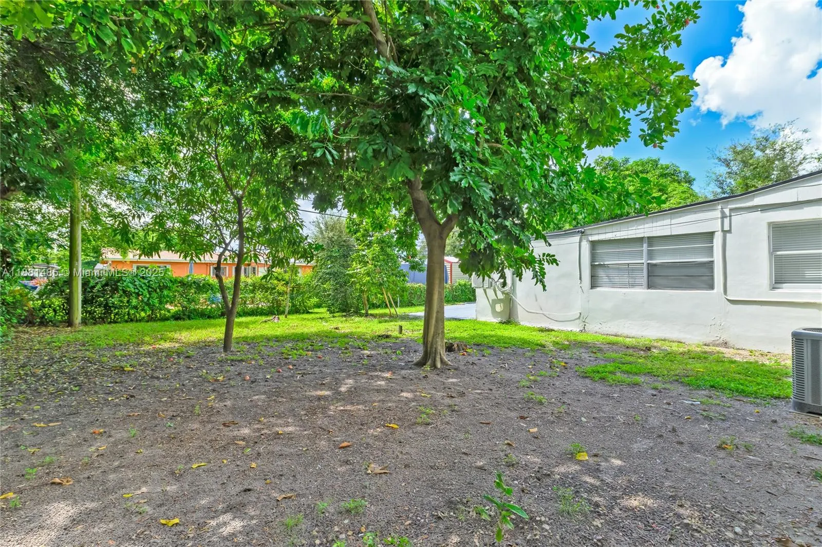2960 NW 165th St