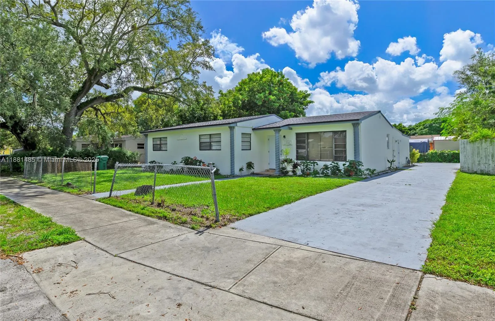 2960 NW 165th St