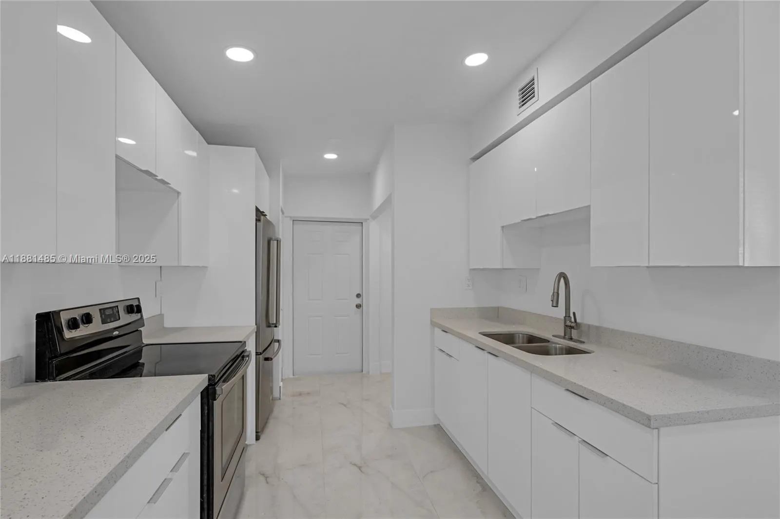 2960 NW 165th St