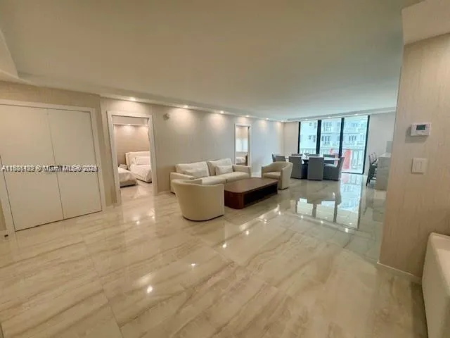 9801 Collins Ave, #14E