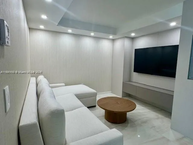 9801 Collins Ave, #14E
