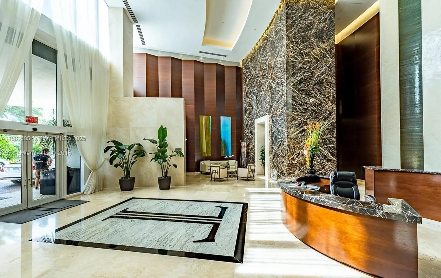 15811 Collins Ave, #3705