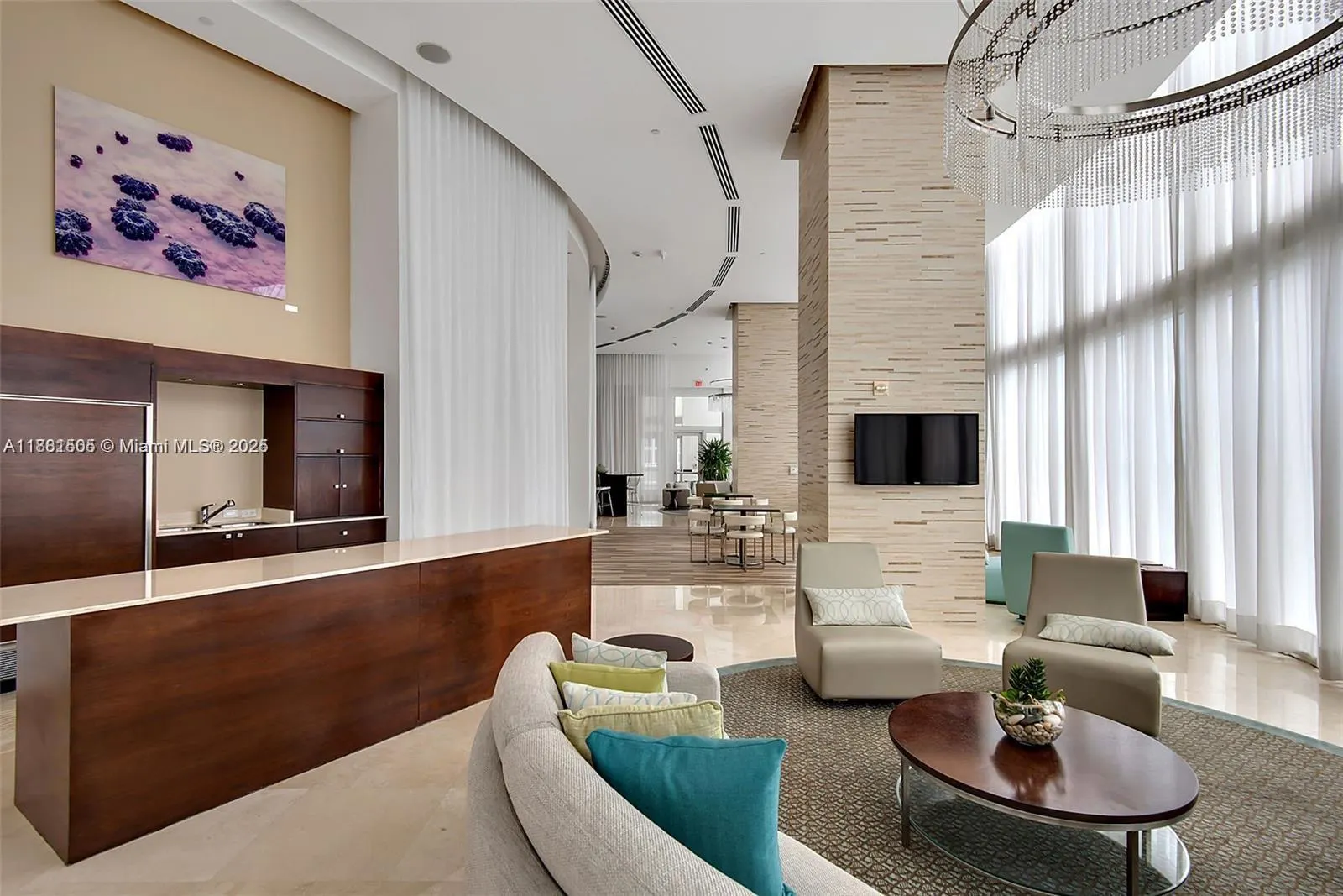 15811 Collins Ave, #3705