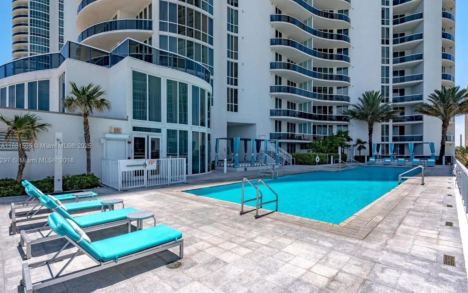 15811 Collins Ave, #3705