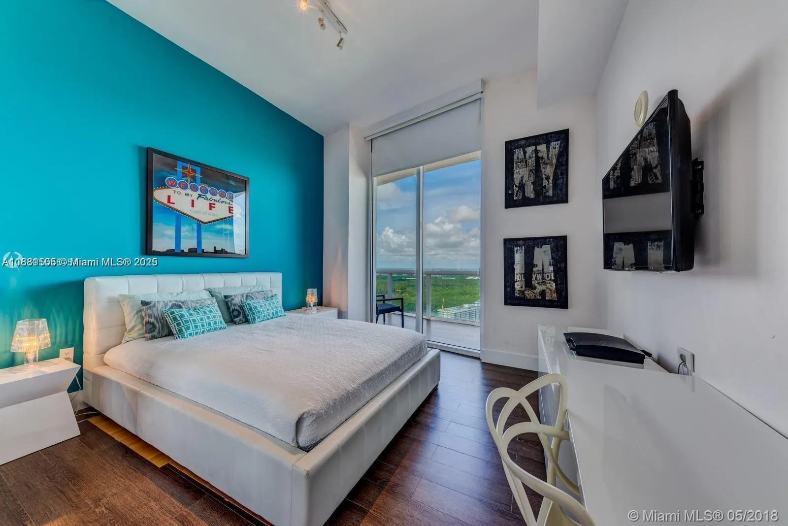 15811 Collins Ave, #3705