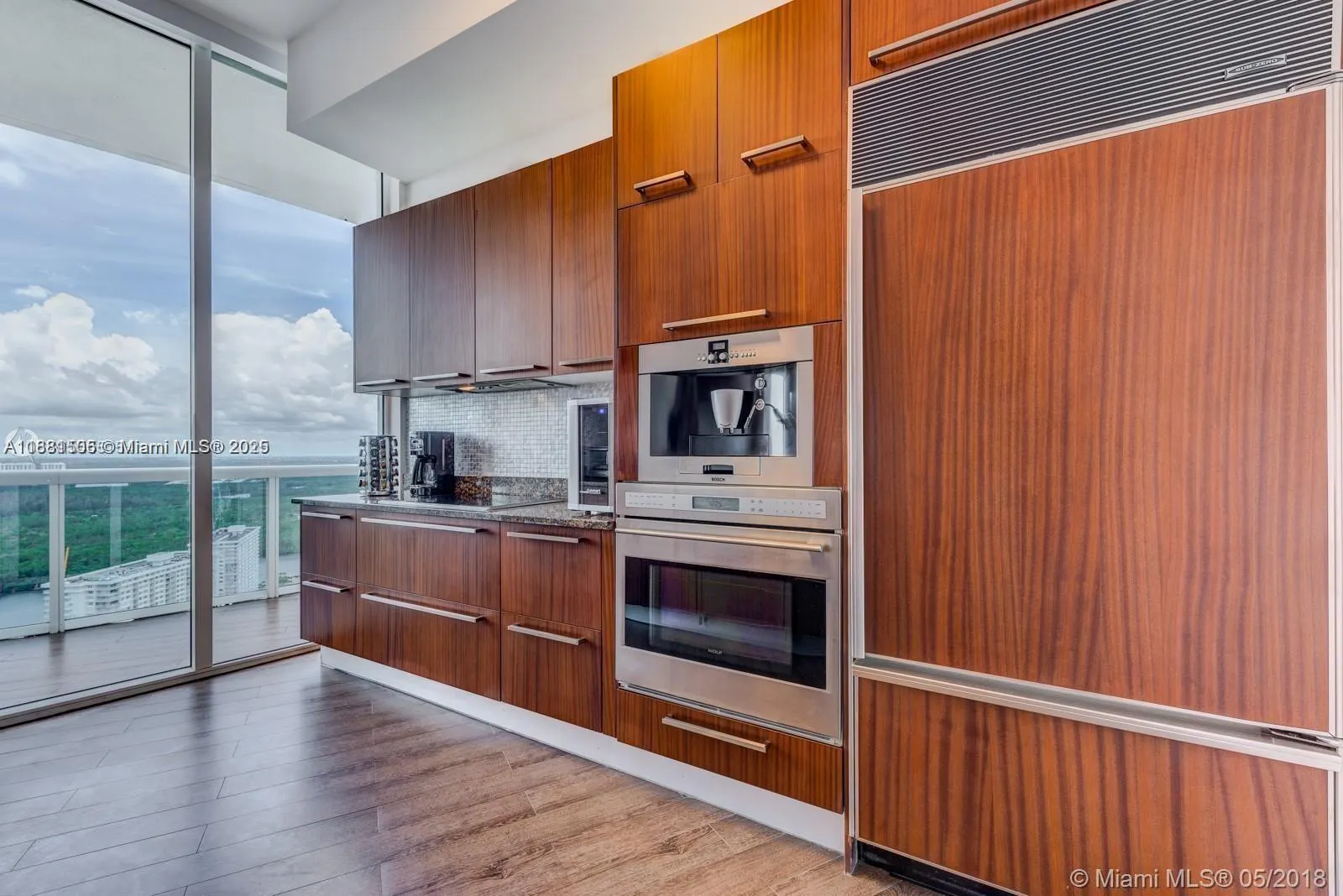 15811 Collins Ave, #3705