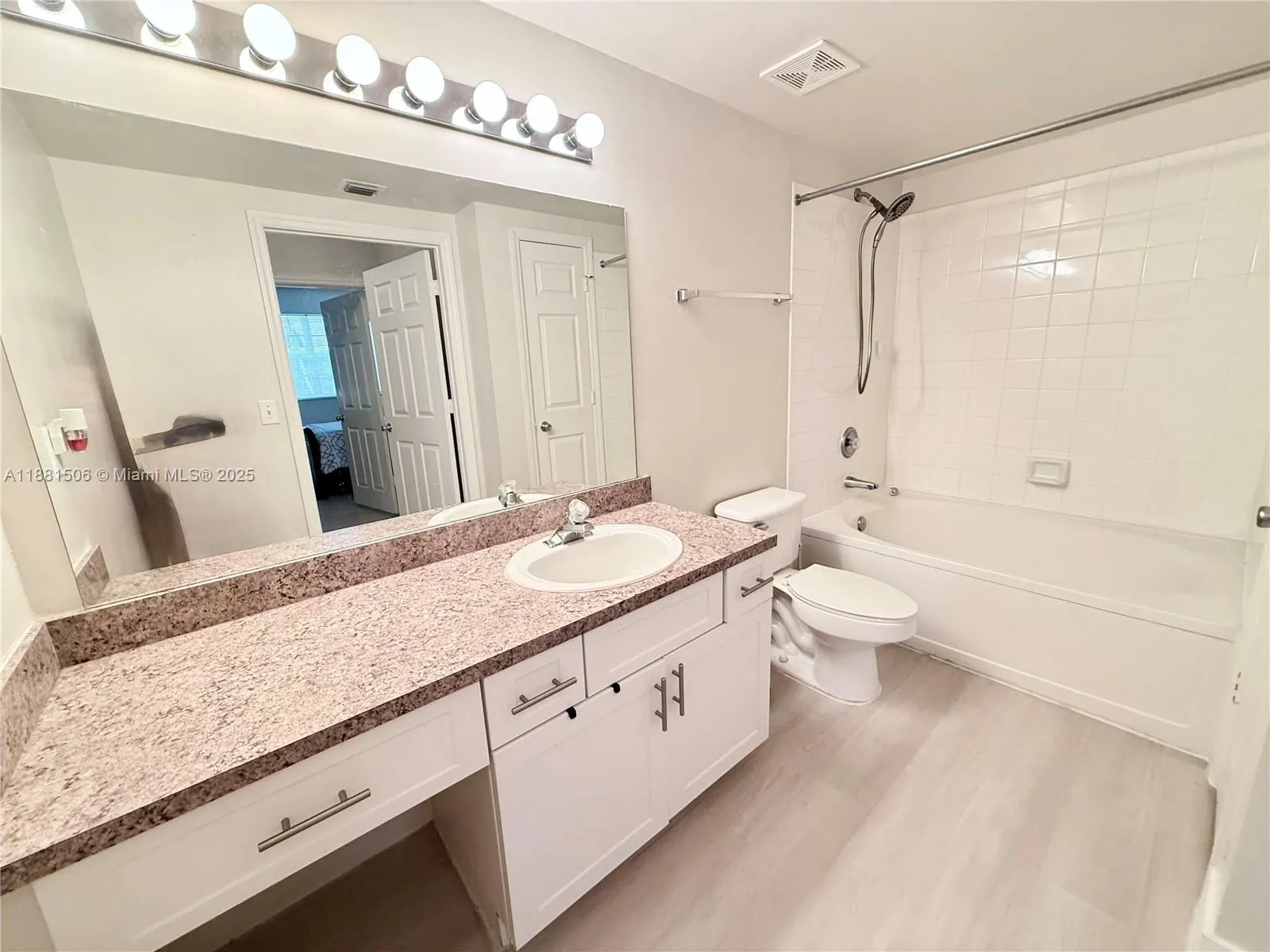 11700 SW 1st St, #3104
