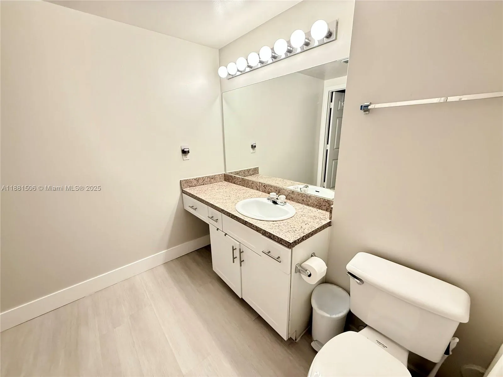 11700 SW 1st St, #3104
